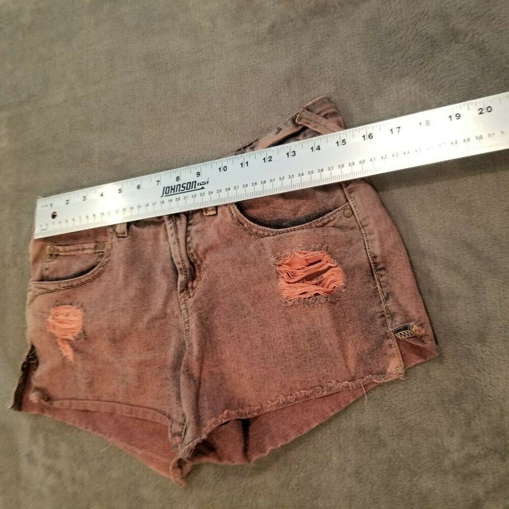 Free People Womens Distressed Destroyed Denim Jean Short Size W 26 Pink 5-Pocket - Picture 7 of 8
